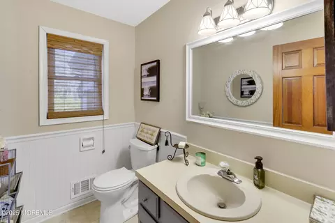 927 Birch Dr, Brielle, NJ 08730 photo 32