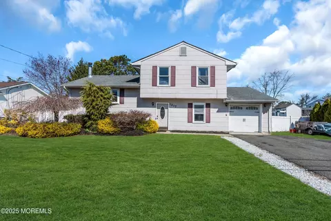 1217 Madison Ave, Toms River, NJ 08757
