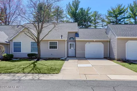 729 Mt Vernon Rd #B, Monroe, NJ 08831
