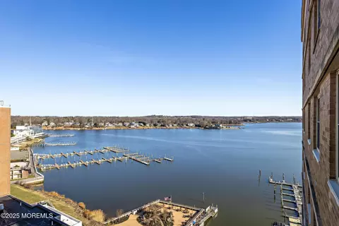 28 Riverside Ave #10M, Red Bank, NJ 07701