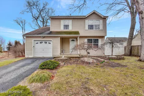 1411 Park Ave, Brick, NJ 08724
