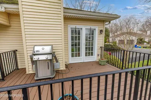 Exterior - 43 Oak Ct #B, Brielle, NJ 08730 photo 3 of 5