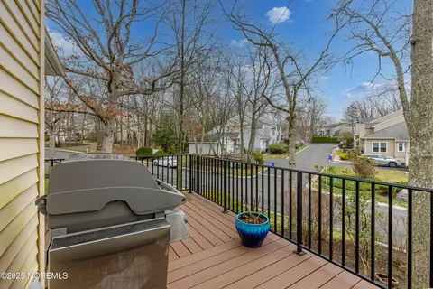 Exterior - 43 Oak Ct #B, Brielle, NJ 08730 photo 4 of 5