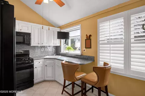 Kitchen - 43 Oak Ct #B, Brielle, NJ 08730 photo 1 of 3