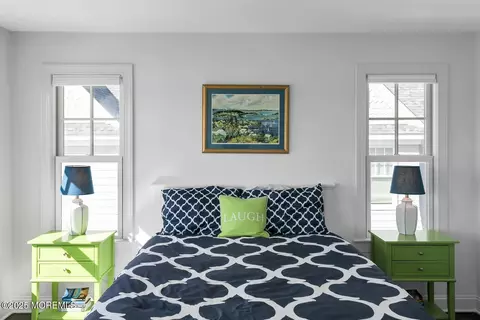 Bedroom - 20 Riverview Pl, Sea Bright, NJ 07760 photo 6 of 12