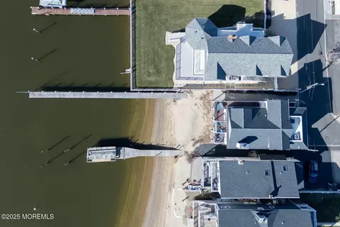 View/Area - 20 Riverview Pl, Sea Bright, NJ 07760 photo 15 of 26
