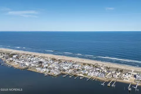 View/Area - 20 Riverview Pl, Sea Bright, NJ 07760 photo 17 of 26