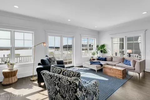 Living - 20 Riverview Pl, Sea Bright, NJ 07760 photo 4 of 6