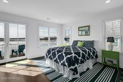 Bedroom - 20 Riverview Pl, Sea Bright, NJ 07760 photo 4 of 12