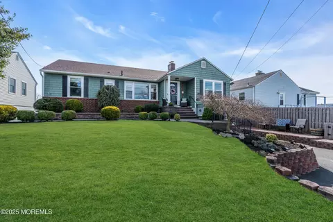 1426 Northstream Pkwy, Point Pleasant, NJ 08742