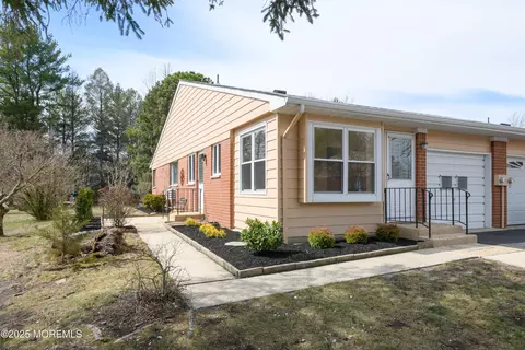 22 Independence Pkwy #A, Whiting, NJ 08759