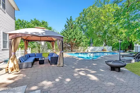 Exterior - 4 Bailey Rd, Matawan, NJ 07747 photo 8 of 9