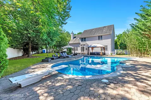Exterior - 4 Bailey Rd, Matawan, NJ 07747 photo 5 of 9