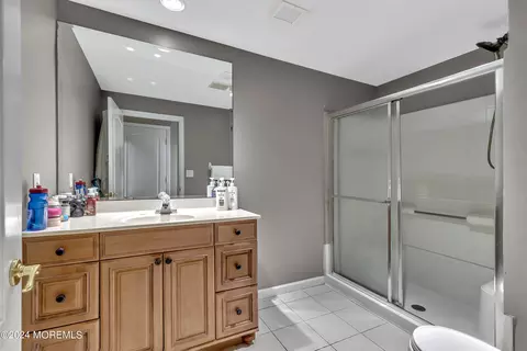 Bath - 4 Bailey Rd, Matawan, NJ 07747 photo 2 of 2