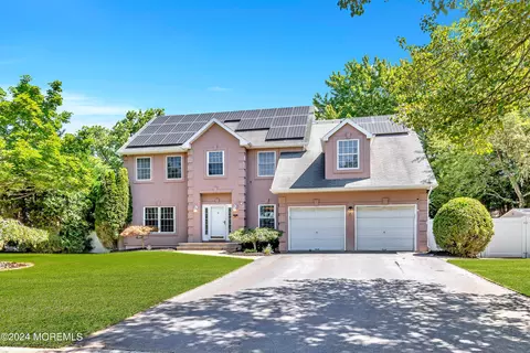 Exterior - 4 Bailey Rd, Matawan, NJ 07747 photo 2 of 9