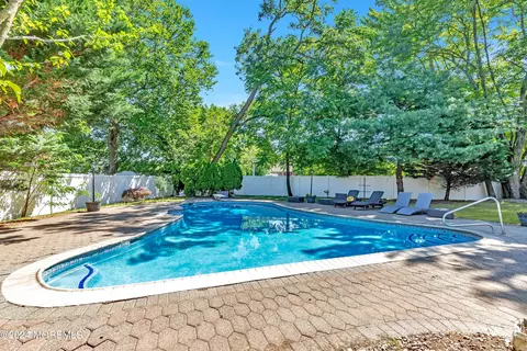 Exterior - 4 Bailey Rd, Matawan, NJ 07747 photo 7 of 9