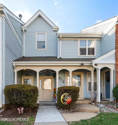 283 Lily Ln, Freehold, NJ 07728