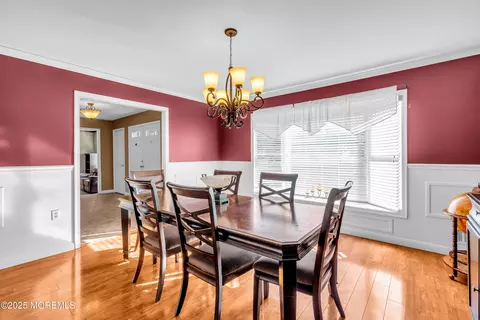 Dining - 260 Bartley Rd, Jackson, NJ 08527 photo 3 of 4