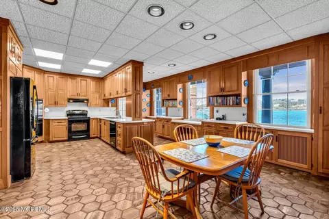 Kitchen - 66 W River Rd # A, Rumson, NJ 07760 photo 1 of 3