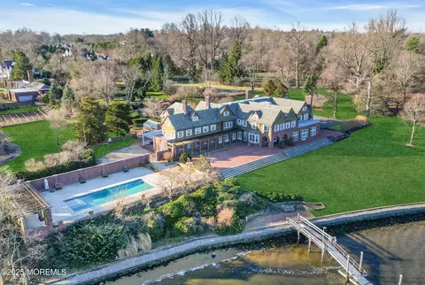 66 W River Rd # A, Rumson, NJ 07760