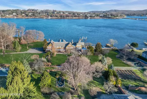 View/Area - 66 W River Rd # A, Rumson, NJ 07760 photo 1 of 4