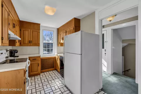 Kitchen - 66 W River Rd # A, Rumson, NJ 07760 photo 3 of 3