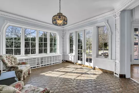Exterior - 66 W River Rd # A, Rumson, NJ 07760 photo 1 of 3