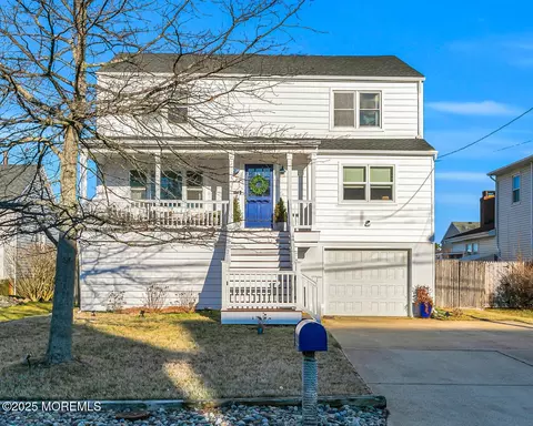 68 Waterman Ave, Rumson, NJ 07760