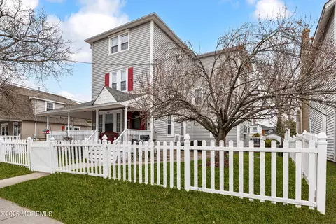 612 16th Ave, Belmar, NJ 07719
