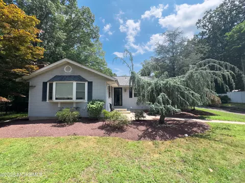 785 Bennetts Mills Rd, Jackson, NJ 08527