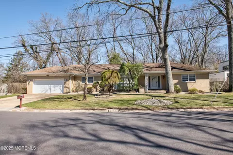 1455 Cedarview Ave, Lakewood, NJ 08701
