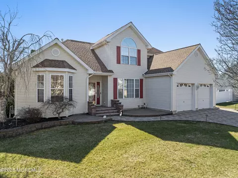 17 Hannah Lee Rd, Barnegat, NJ 08005