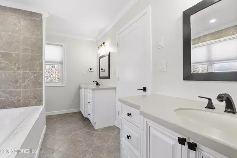 Bath - 602 Symphony Ct, Jackson, NJ 08527 photo 3 of 4