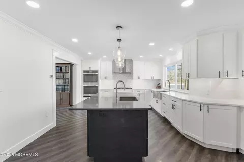 Kitchen - 602 Symphony Ct, Jackson, NJ 08527 photo 4 of 5