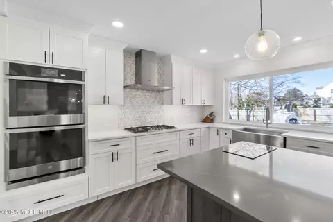 Kitchen - 602 Symphony Ct, Jackson, NJ 08527 photo 5 of 5