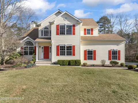 8 Leone Blvd, Jackson, NJ 08527