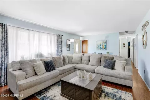 Living - 50 Forest Dr, Jackson, NJ 08527 photo 1 of 1
