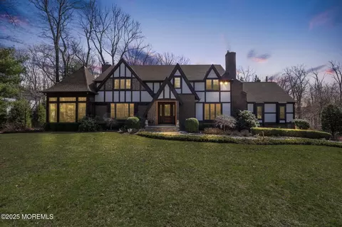 51 Durand Dr, Freehold, NJ 07728