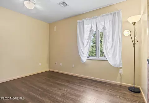 16 Locust Ave, Jackson, NJ 08527 photo 35