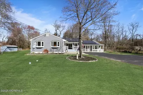 450 W Farms Rd, Farmingdale, NJ 07727