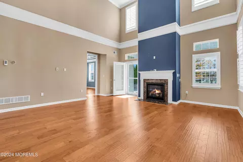 Living - 41 Dunberry Dr, Forked River, NJ 08731 photo 2 of 6