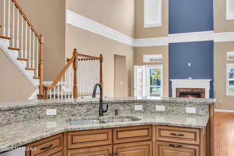 Kitchen - 41 Dunberry Dr, Forked River, NJ 08731 photo 4 of 7