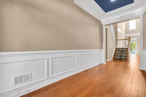Entry Way - 41 Dunberry Dr, Forked River, NJ 08731 photo 4 of 10