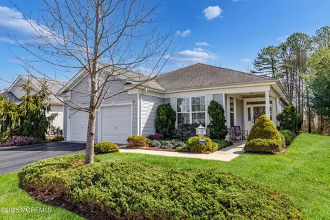 5 Waltham Way, Jackson, NJ 08527