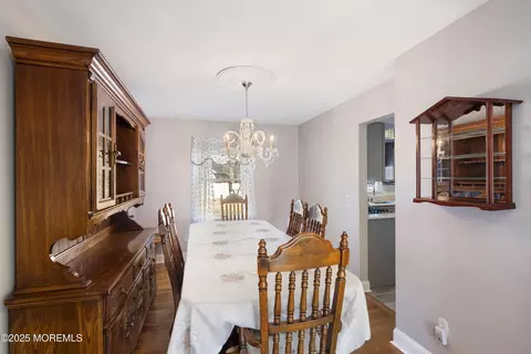682 Windsor Rd, Brick, NJ 08723 photo 14