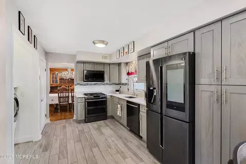 682 Windsor Rd, Brick, NJ 08723 photo 15