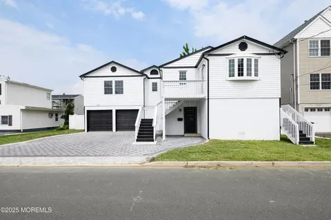 353 Lorillard Ave, Union Beach, NJ 07735