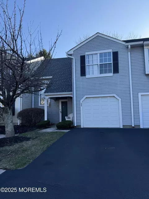 229 Mcauliffe Ct, Somerset, NJ 08873
