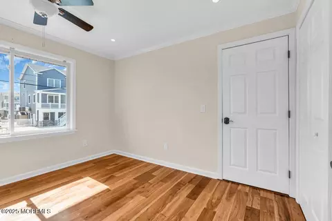 Bedroom - 23 Bayview Dr, Waretown, NJ 08758 photo 3 of 6