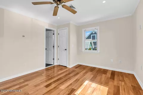 Bedroom - 23 Bayview Dr, Waretown, NJ 08758 photo 4 of 6